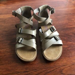 Tan strappy sandals